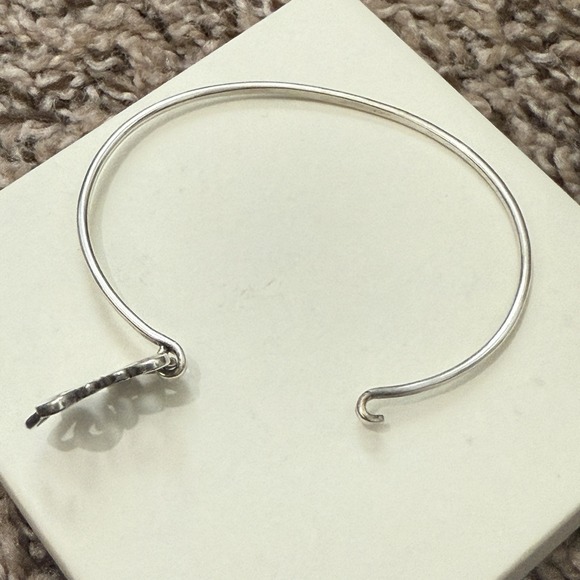 JAMES AVERY RETIRED STERLING SILVER BUTTERFLY HOOK-ON BANGLE BRACELET - Picture 5 of 6